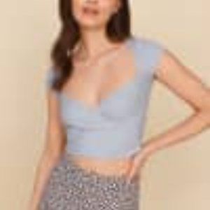 Reformation Gill Top in Sky Size S